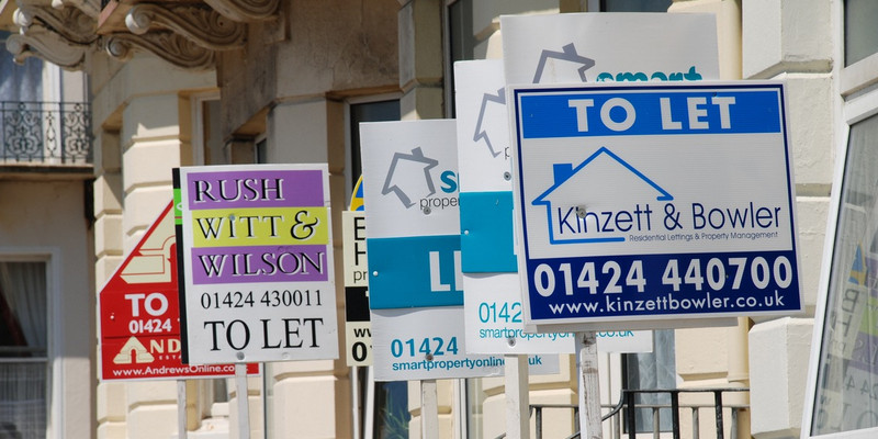 Landlords-Becoming-Unofficial-Immigration-Agents